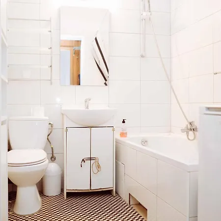 W Kamienicy Na Starym Miescie Varšava