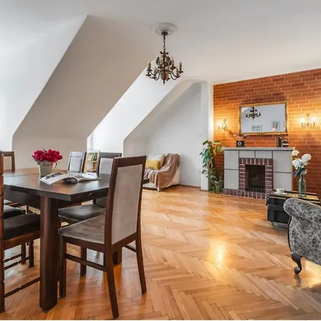 Apartmán W Kamienicy Na Starym Miescie *