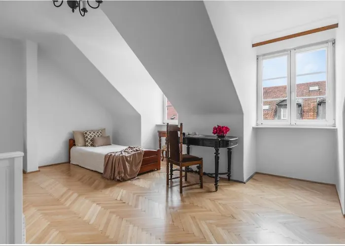 W Kamienicy Na Starym Miescie *