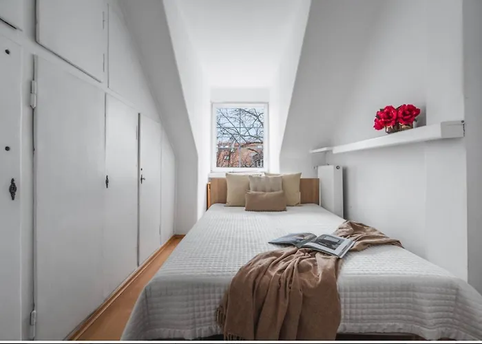 W Kamienicy Na Starym Miescie * Warsaw