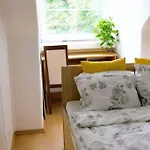 W Kamienicy Na Starym Miescie Lejlighed *