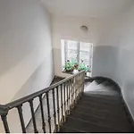 W Kamienicy Na Starym Miescie Lejlighed *